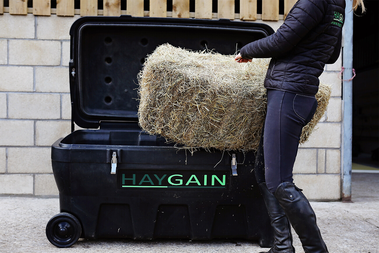 Hay being loaded into Haygain Steamer